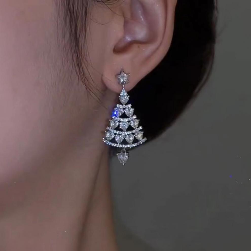 Fothere Girls Fashion Christmas Earring Pendant Earrings White snow earrings New Christmas long earrings womens birthday gifts